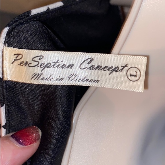 Dress - Picture 4 of 4